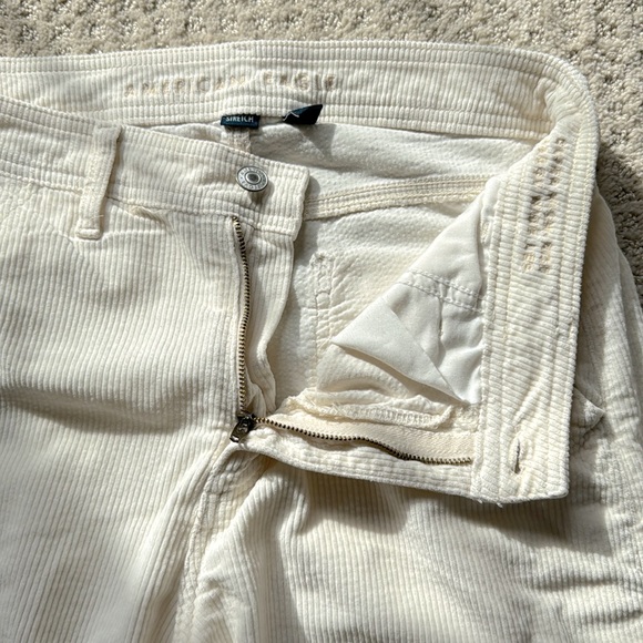 American Eagle Outfitters | Corduroy Super High Rise Baggy Pants in Ivory | Sz 6 - Picture 7 of 14